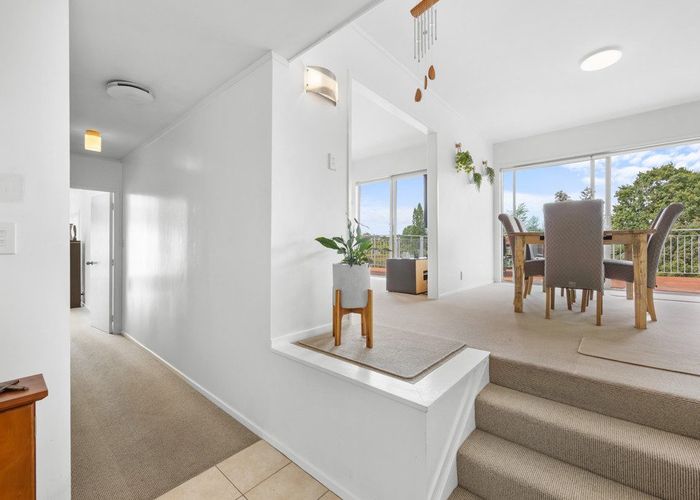  at 17 Davita Place, Farm Cove, Manukau City, Auckland