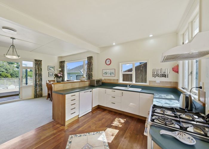  at 56 Tio Tio Road, Miramar, Wellington