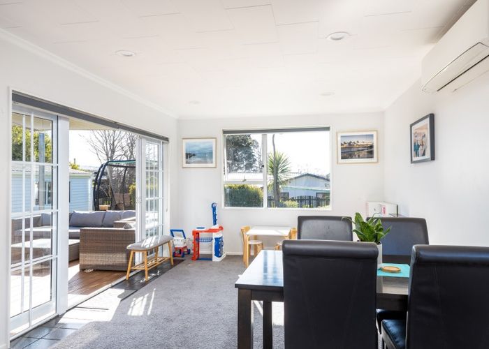  at 5A Ambury Place, Merrilands, New Plymouth