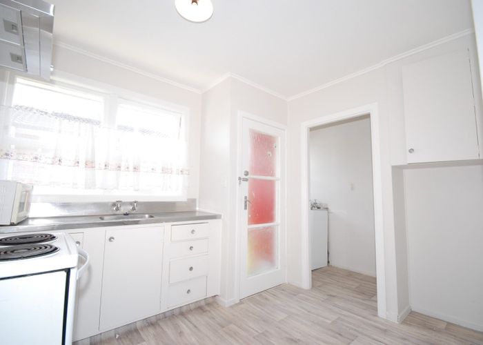  at 1/25 Hamlin Road, Mount Wellington, Auckland