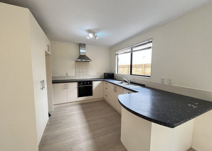  at 17A Bond Crescent, Forrest Hill, North Shore City, Auckland