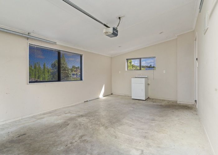  at 10A Cedar Heights Ave, Massey, Waitakere City, Auckland
