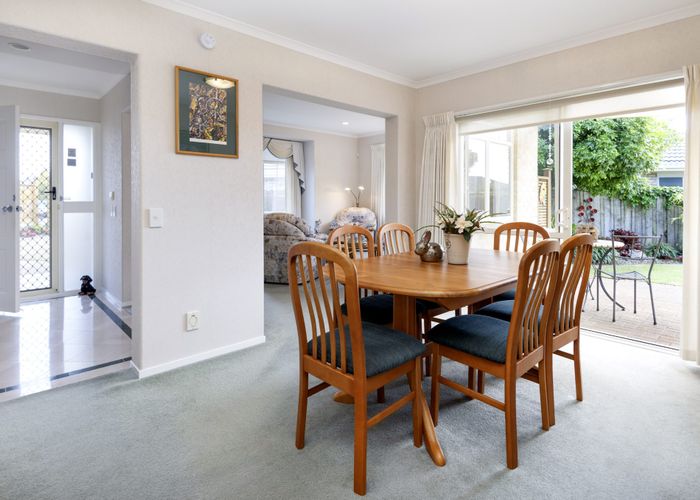  at 22 Trovare Place, Golflands, Auckland