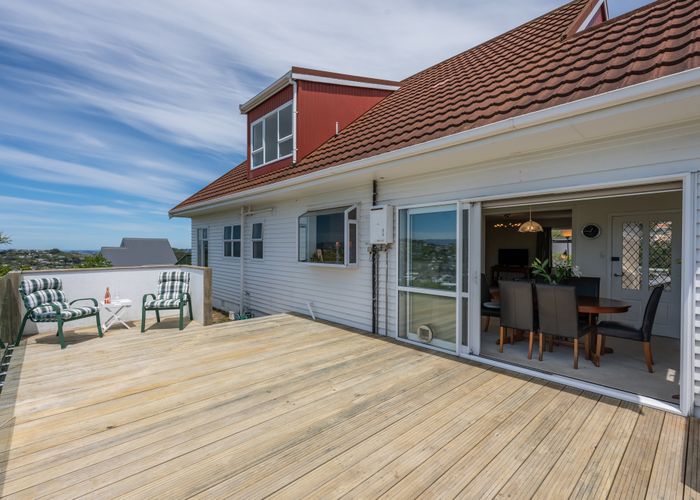 Free property data for 21 Rossport Street, Johnsonville, Wellington