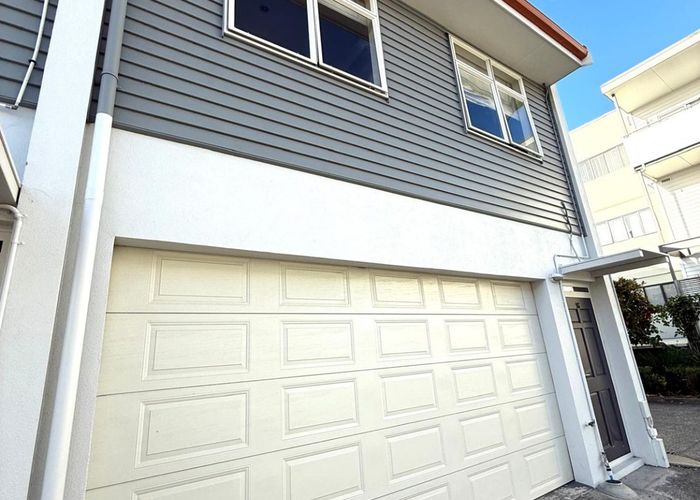  at 16/126 Stancombe Road, Flat Bush, Auckland