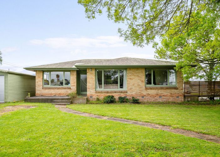  at 11 Hilton Road, St Andrews, Hamilton