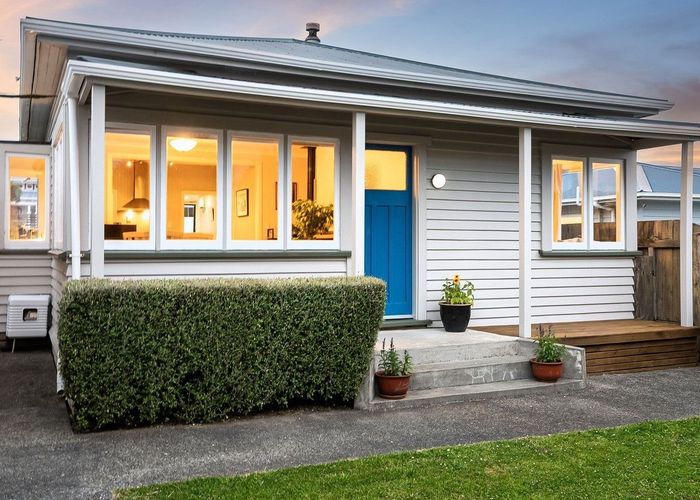  at 19 Main Road, Titahi Bay, Porirua, Wellington