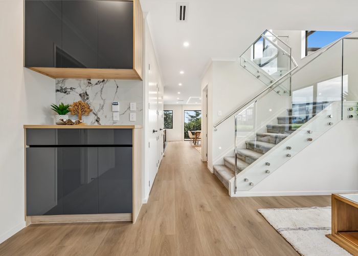  at 21 Puia Street, Papatoetoe, Manukau City, Auckland