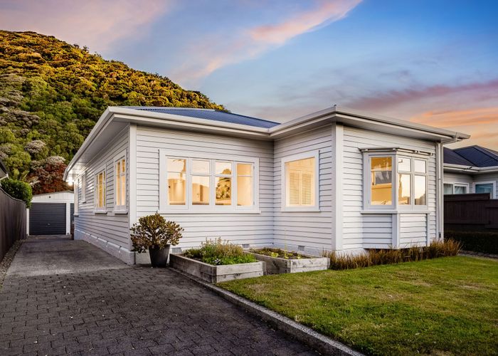 at 73 Oroua Street, Eastbourne, Lower Hutt