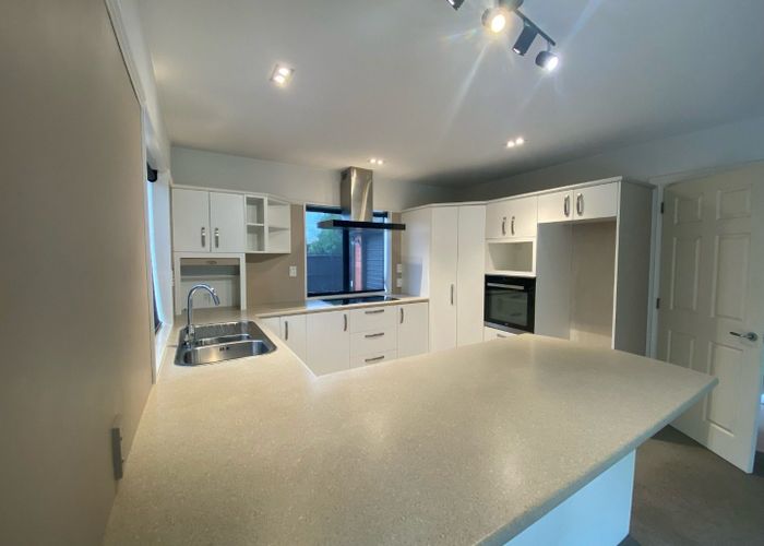  at 2/11C Rudleigh Avenue, Upper Riccarton, Christchurch City, Canterbury
