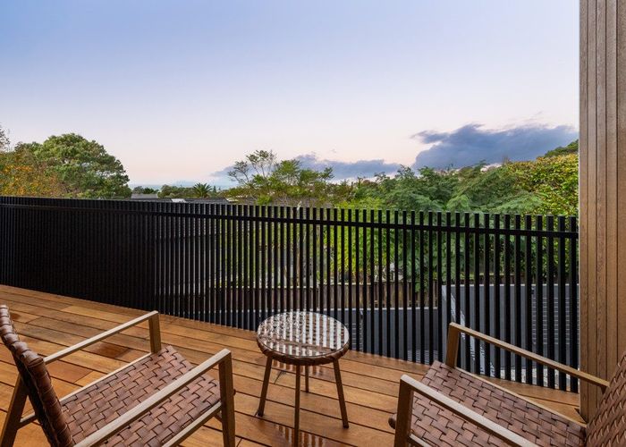  at 15B Kiri Place, Mairangi Bay, North Shore City, Auckland