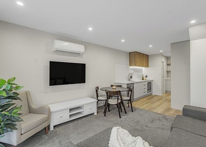  at 8 Te Ara O Ralph Olsen, Wainuiomata, Lower Hutt, Wellington