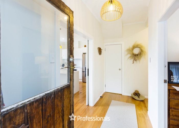  at 43 Wyndham Road, Pinehaven, Upper Hutt