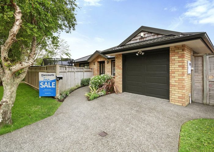  at 10 Nathan Street, Tawa, Wellington