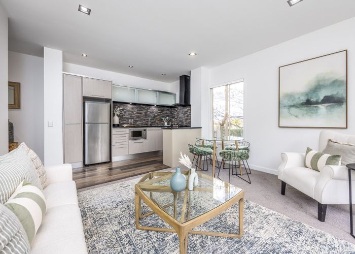  at 32F Point Ridge Avenue, Albany Heights, Rodney, Auckland
