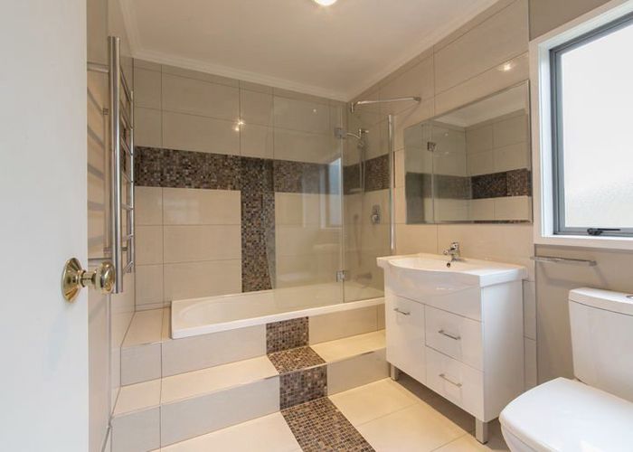  at 17 Caspian Close, New Lynn, Waitakere City, Auckland