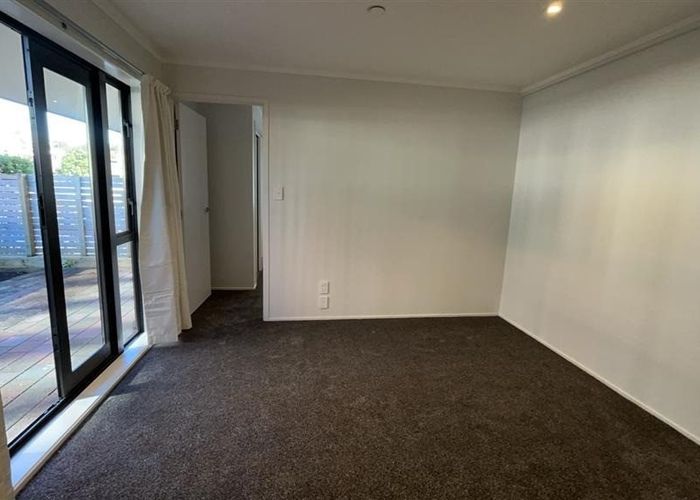  at 8A/30 Westward Ho Road, Glen Eden, Waitakere City, Auckland