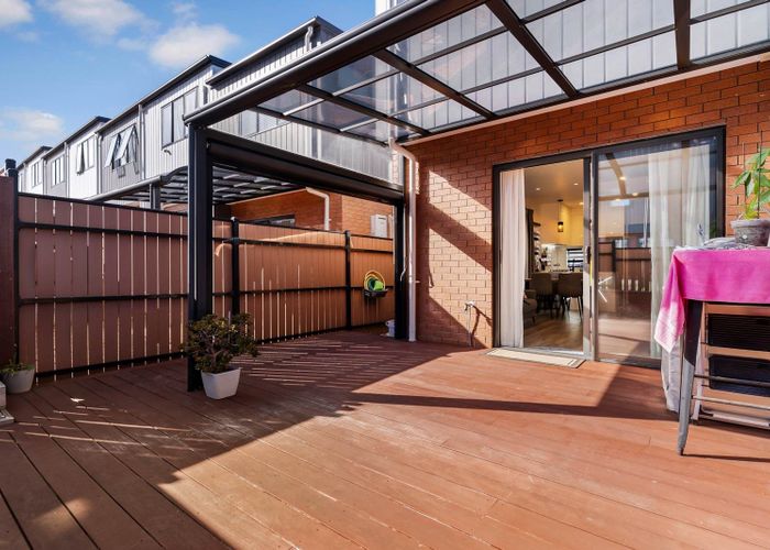  at 18 Treeline Lane, Flat Bush, Manukau City, Auckland