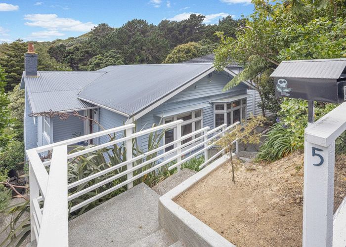  at 5 Jackson Street, Island Bay, Wellington