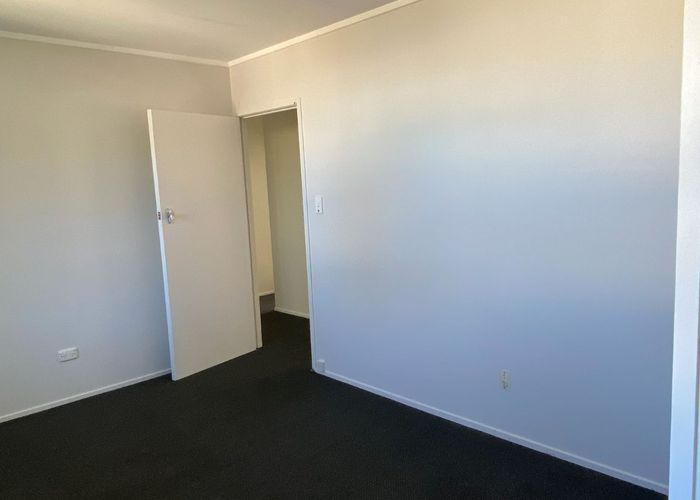  at 13 Woodstock Road, Forrest Hill, North Shore City, Auckland