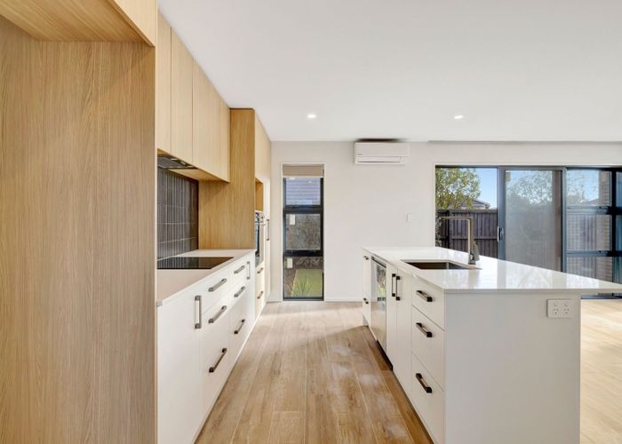  at 2/9 Spring Grove Street , Spreydon, Christchurch City, Canterbury