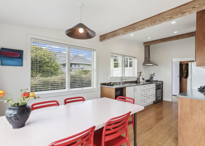  at 14 Riverview Road, New Lynn, Auckland