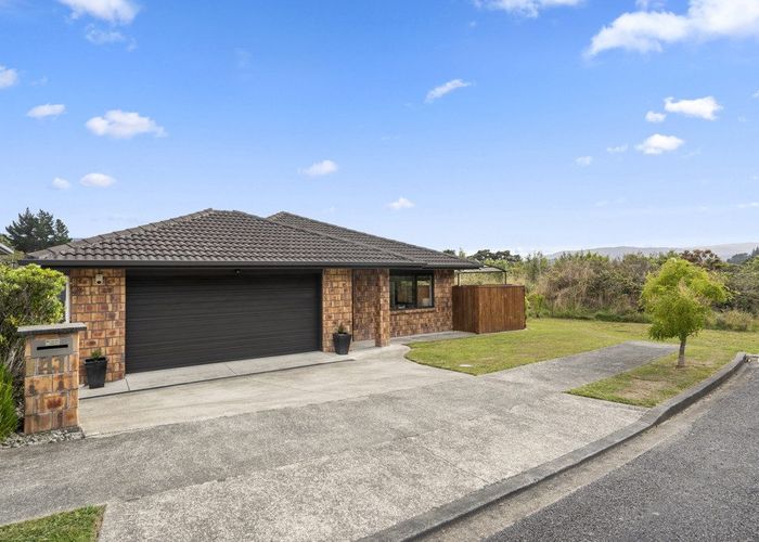  at 41 King Charles Drive, Kingsley Heights, Upper Hutt
