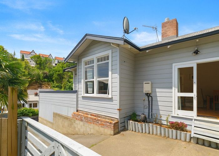  at 33a Shakespeare Road, Bluff Hill, Napier, Hawke's Bay