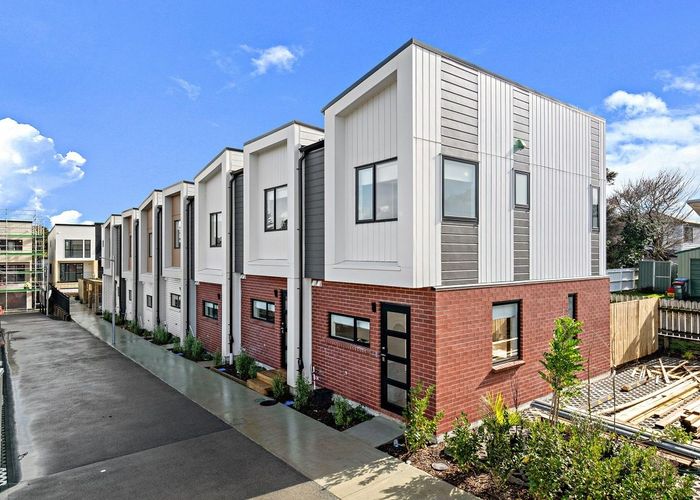  at 7 Fantail Place, Avondale, Auckland City, Auckland