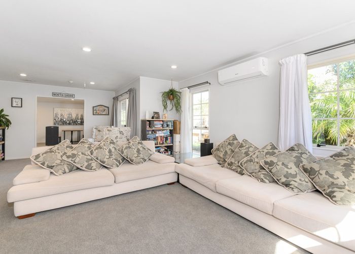  at 6 Godwin Court, Unsworth Heights, Auckland