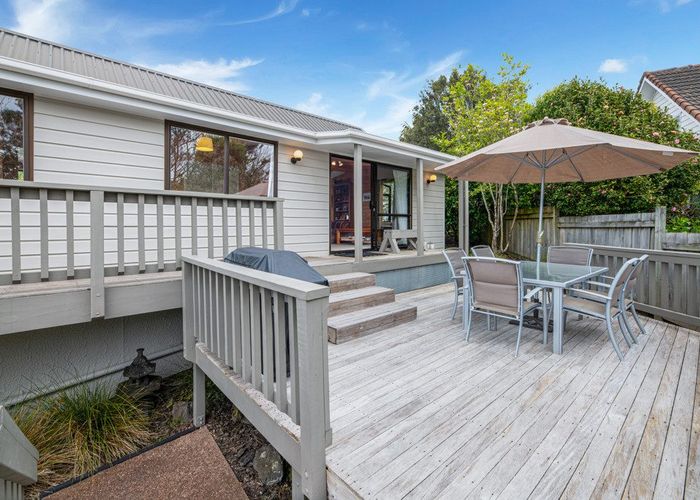  at 3 Rhinevale Close, Henderson, Auckland