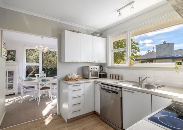  at 32 Rossiter Avenue, Redwood, Christchurch