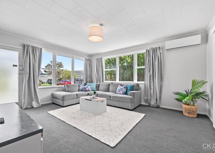  at 1/15 Parera Grove, Heretaunga, Upper Hutt
