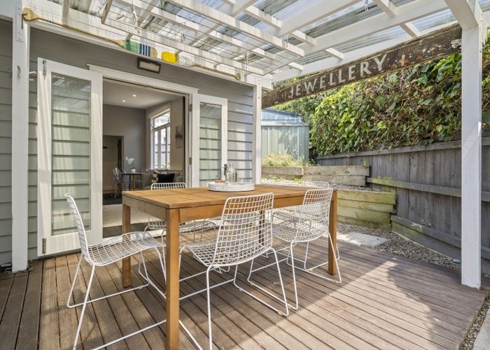  at 203 Sutherland Road, Lyall Bay, Wellington