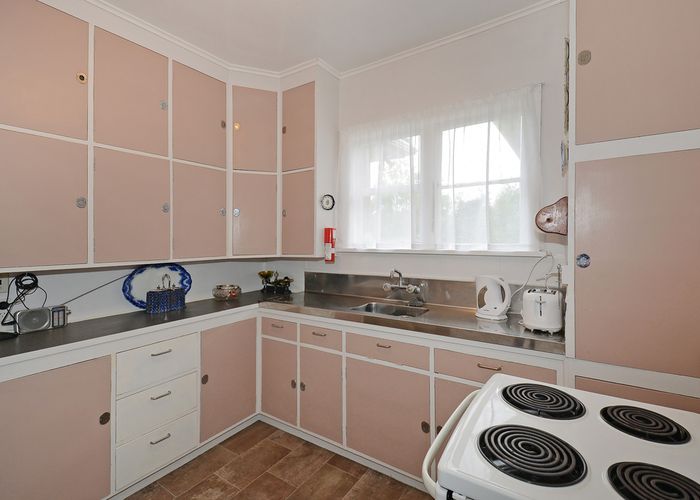  at 4 Seddon Street, Wallaceville, Upper Hutt