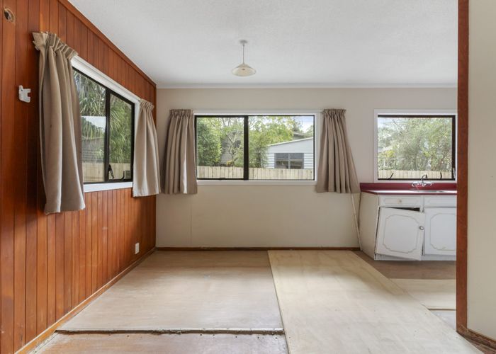  at 2/45 Castleton Street, Birkdale, North Shore City, Auckland
