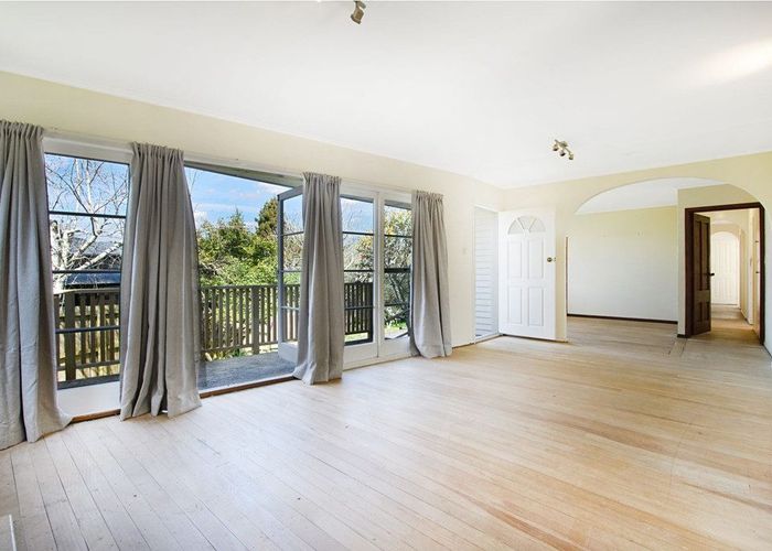  at 6 Palmer Avenue, Glen Eden, Auckland