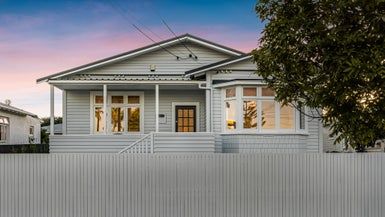  at 52 Huia Road, Point Chevalier, Auckland