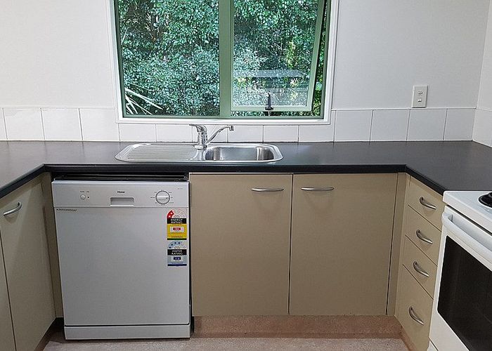  at 6B Mulberry Place, Glenfield, North Shore City, Auckland