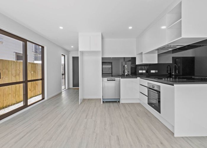  at 8/13 Kimpton Road, Papatoetoe, Manukau City, Auckland