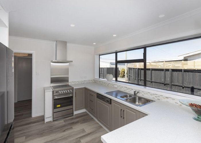  at 10 Westerleigh Street, Bishopdale, Christchurch City, Canterbury