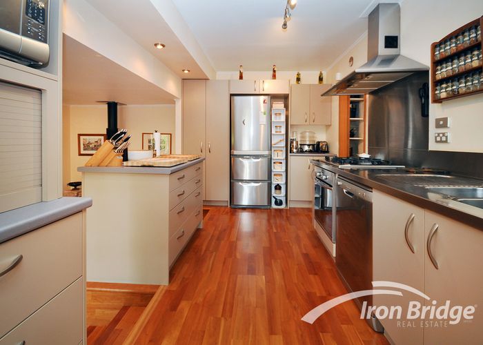  at 1/51 Seaton Road, Murrays Bay, Auckland