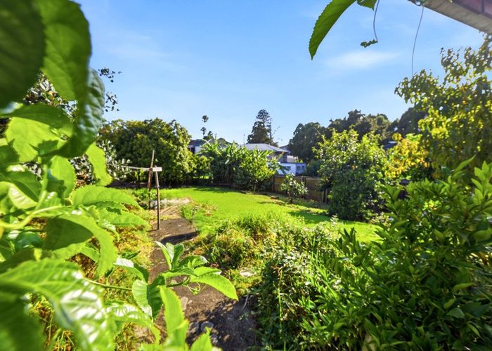  at 7 Hamlin Road, Mount Wellington, Auckland City, Auckland