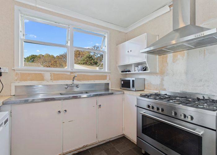  at 43 Oakfield Crescent, Pukete, Hamilton