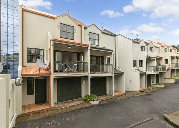  at 83A Hill Street, Thorndon, Wellington, Wellington