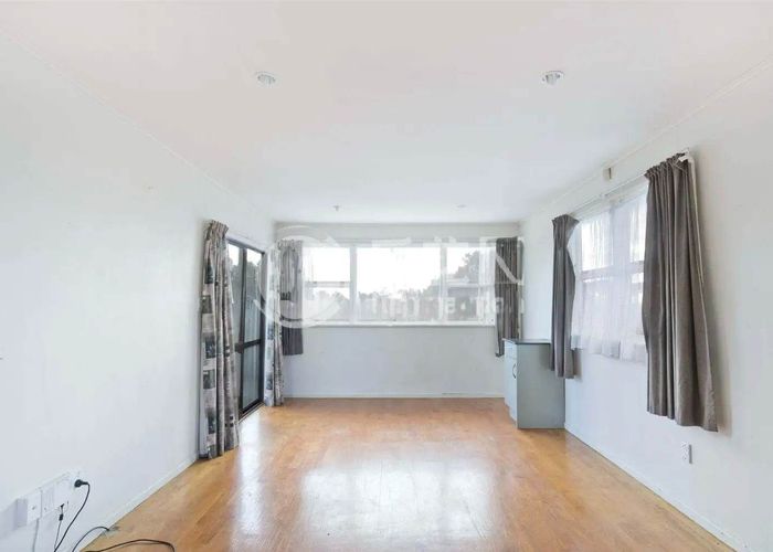  at 2 Tracey Terrace, Te Atatu South, Waitakere City, Auckland