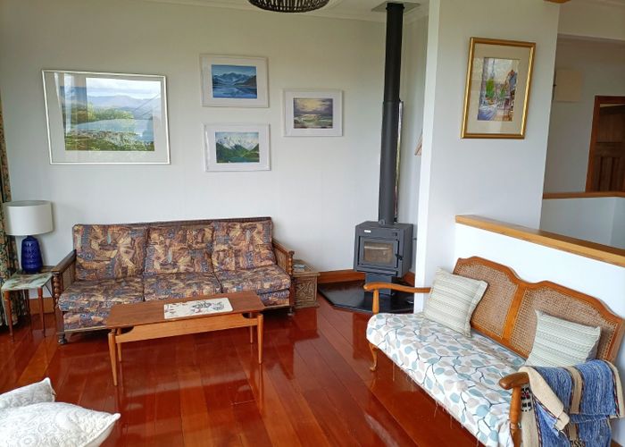 at 121 Barnard Street, Wadestown, Wellington