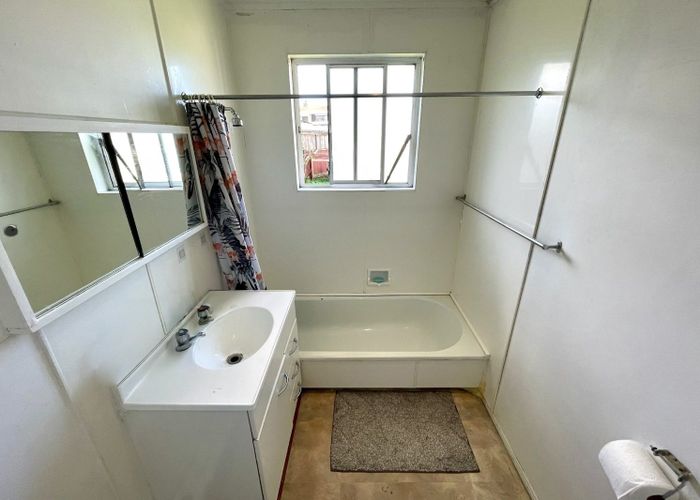  at 5/111 East Tamaki Road, Papatoetoe, Manukau City, Auckland