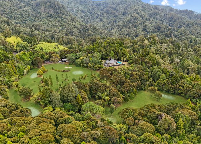  at 91 Mountain Road, Henderson Valley, Waitakere City, Auckland