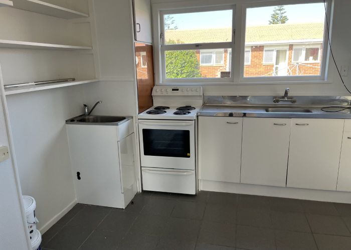  at 5/68 Titirangi Road, New Lynn, Waitakere City, Auckland